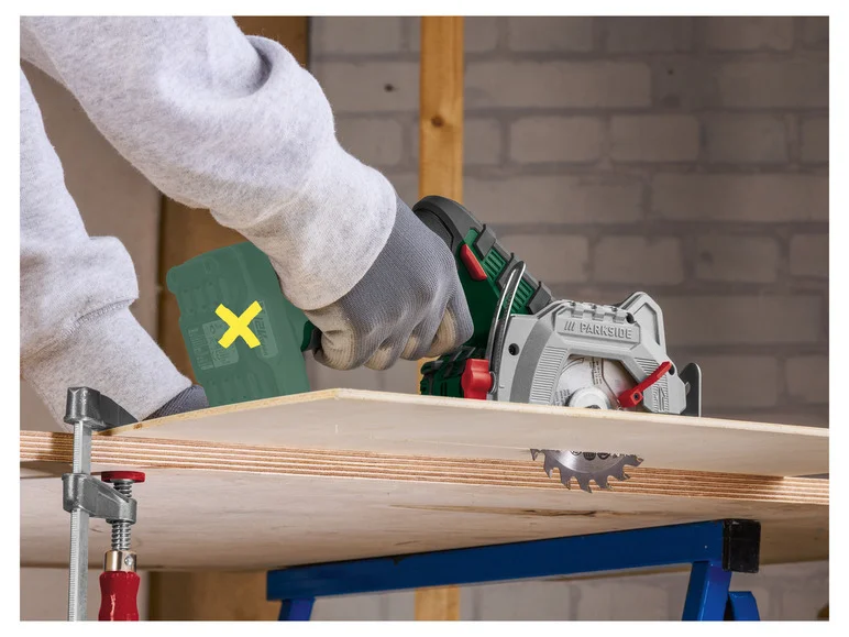 PARKSIDE® Scie circulaire sans fil sans batterie ni chargeur. 12 V