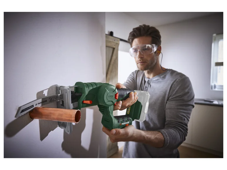 PARKSIDE® Scie sauteuse et scie sabre sans fil 2en1 PSSSA 20 Li B2. 20 V