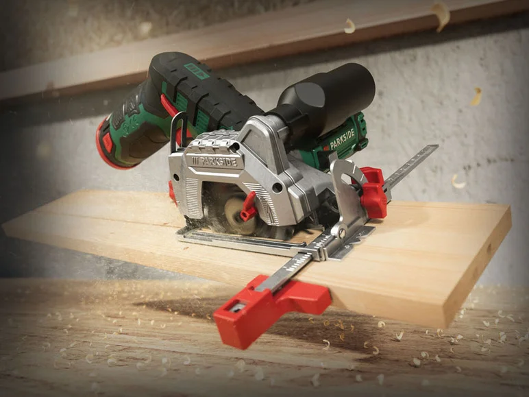 PARKSIDE® Scie circulaire portative sans fil PHKSA 12 B3. sans batterie ni chargeur. 12 V